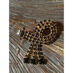 Elegant Vintage-Style Gold Tone & Black Rhinestone Brooch Pin